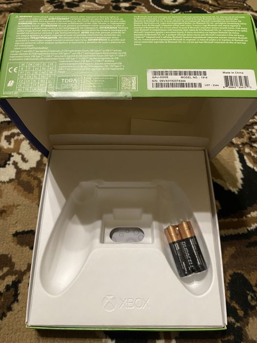 Новий Xbox series s на 1 tb 2 геймпада, приємна ціна