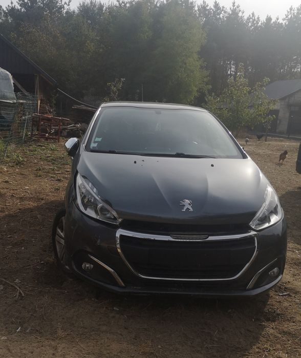 Peugeot 208