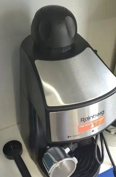 Кавоварка з капучінатором