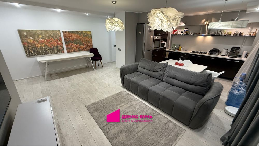 Продам 3к квартиру в смт Слобожанське, лівий берег, Брама,Золоті ключі