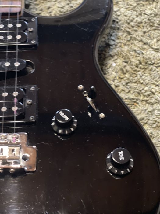 Yamaha ERG 121 електро гітара indonesia