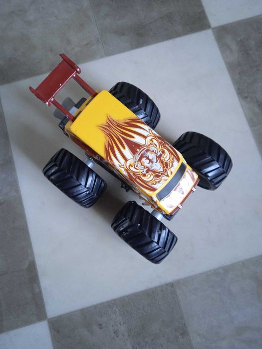 Язиката машинка Машинка монстр