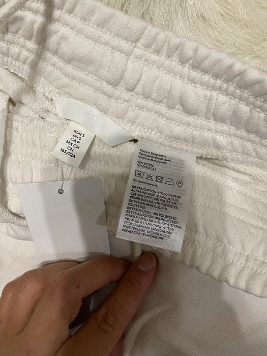 Жіночі шорти H&M  нові!!!