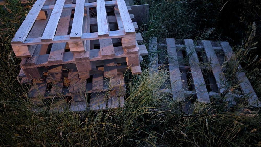 Drewno i palety na opał - oddam za darmo