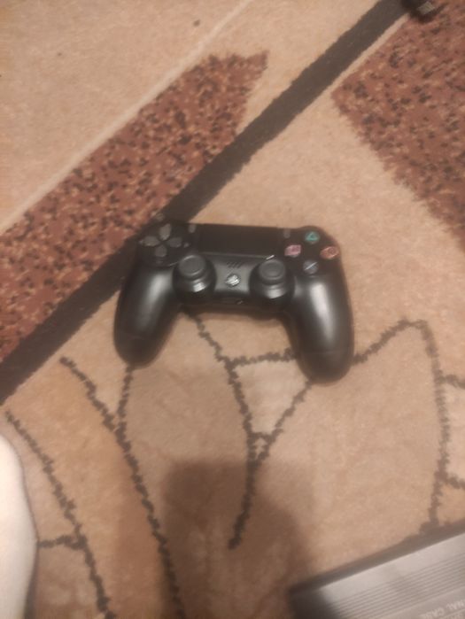 PlayStation 4 slim 500 gb