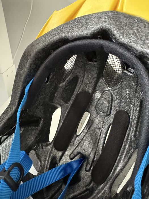 Kask rowerowy uvex junior quatro