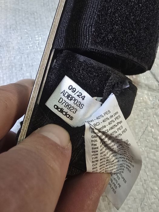 Пов'язки adidas для тренувань