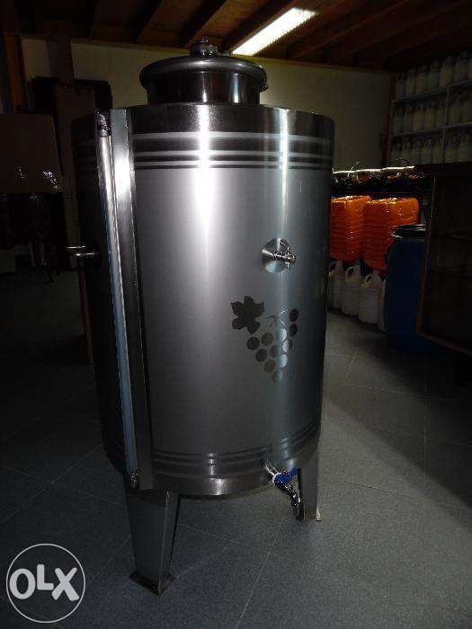 Depósitos em inox para bebidas