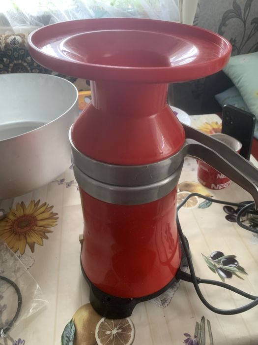 продам , сіпаратор на фото