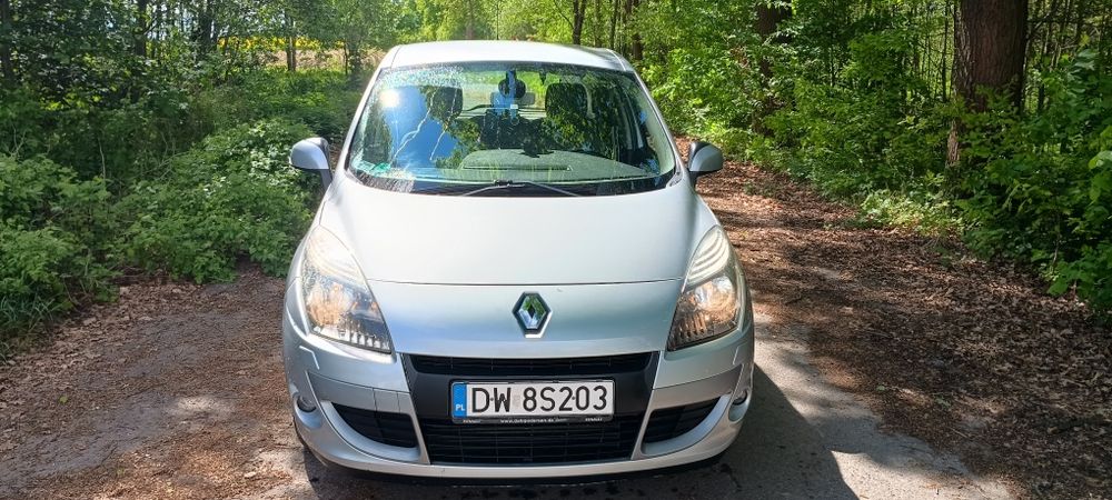 Renault scenic 2012