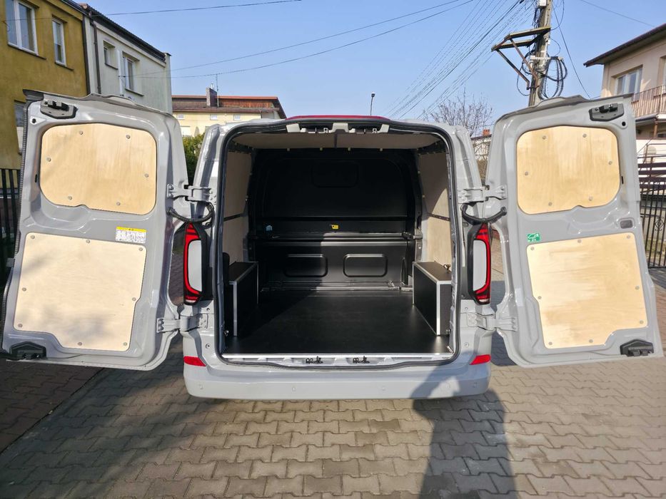 Zabudowa ze sklejki MAN TGE Volkswagen Caddy Transporter Crafter Van