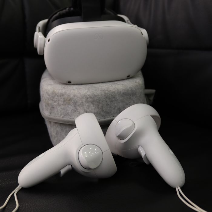 VR- окуляри Meta Quest 2 256