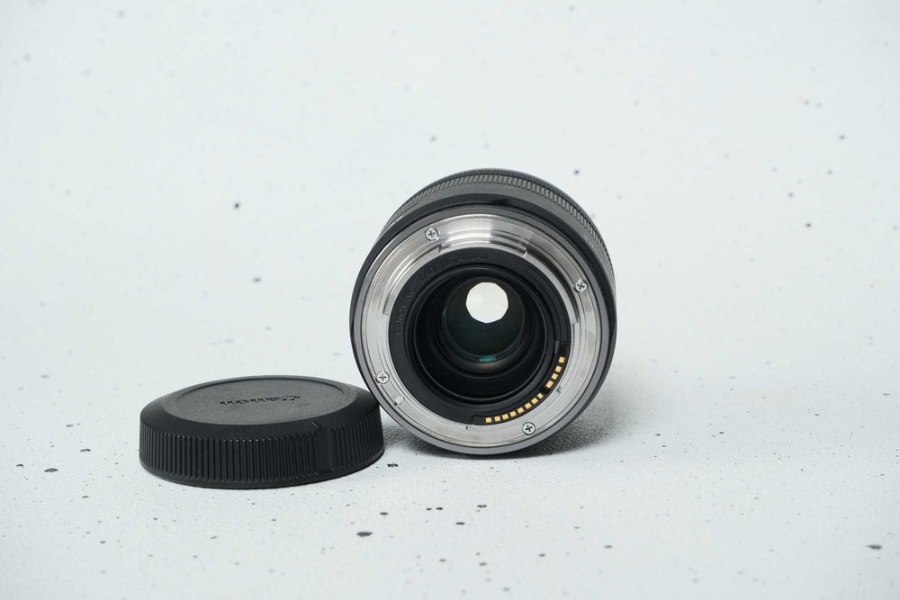 Об'єктив Canon RF 35mm F1,8 IS Macro STM