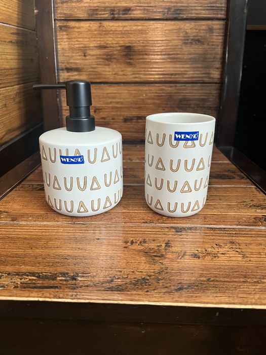 Zestaw ceramiczny Wenko dozownik mydła i kubek