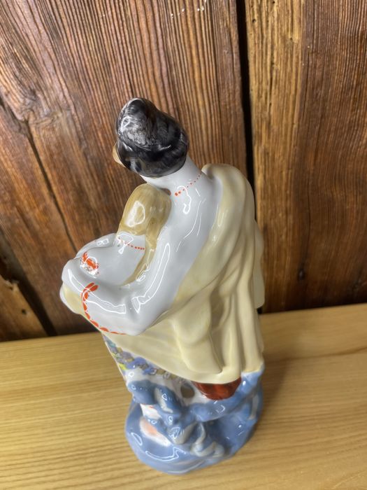Figurka porcelanowa Połonne ukraińska para PRL A480