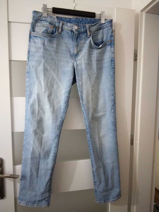 Jeansy damskie Straight