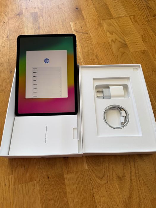 iPad Pro 11" 64GB Wi‑Fi + LTE Space Gray, stan idealny, komplet