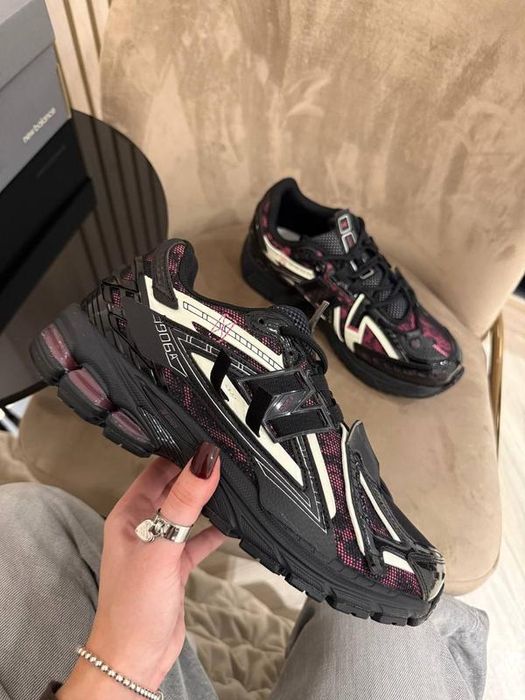 Жіночі New Balance 1906a Dragon Berry 2025 ягідні люкс