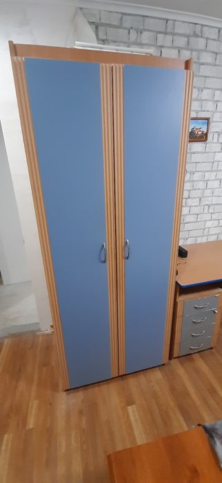 Меблі в гуртожиток або  в дитячу кімнату