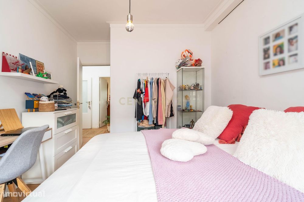 Apartamento T3 Com Garagem | Urbanização Ar E Sol - Coimbra
