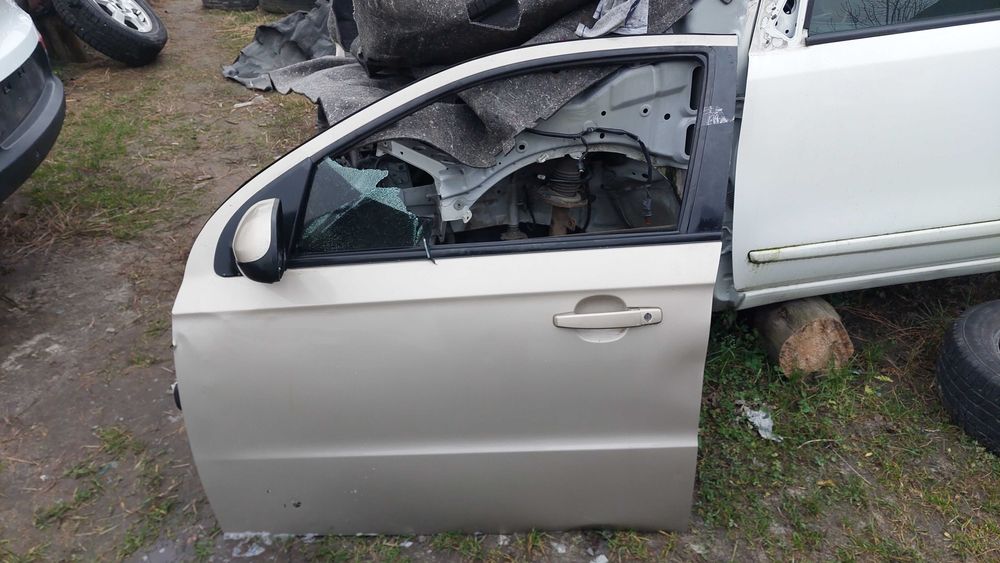 двері скло  кпп двигун 1.5 бампер балка  Aveo Vida авео Віда розбірка