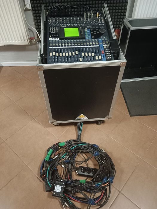 Mixer cyfrowy Yamaha 01V 96 w bardzo dobrym stanie.