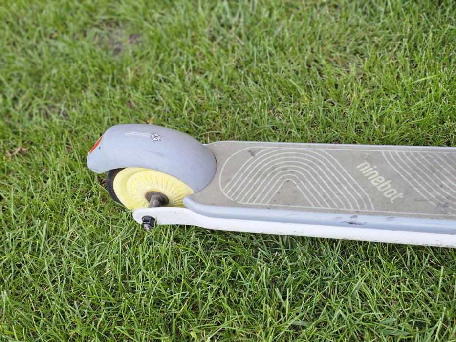 Hulajnoga Ninebot Segway C8