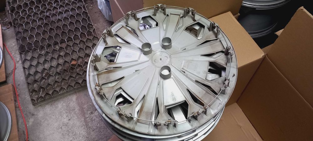 Kołpaki samochodowe 17" oryginalne AUDI / VW - komplety i sztuki