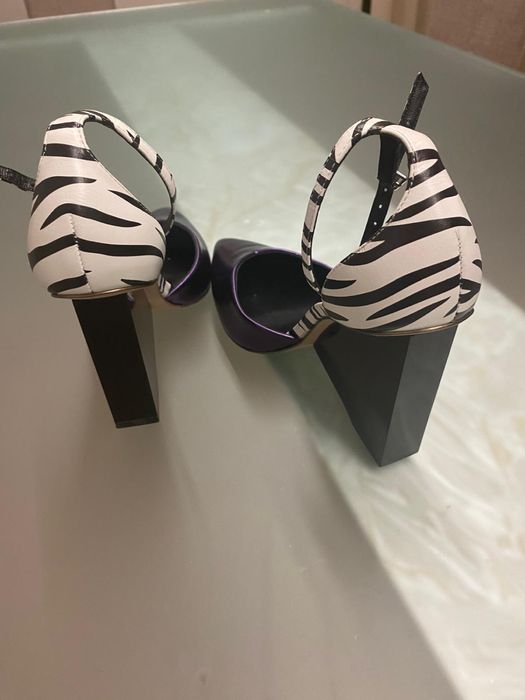 Sapato Gold&Rouge de Mariana Machado