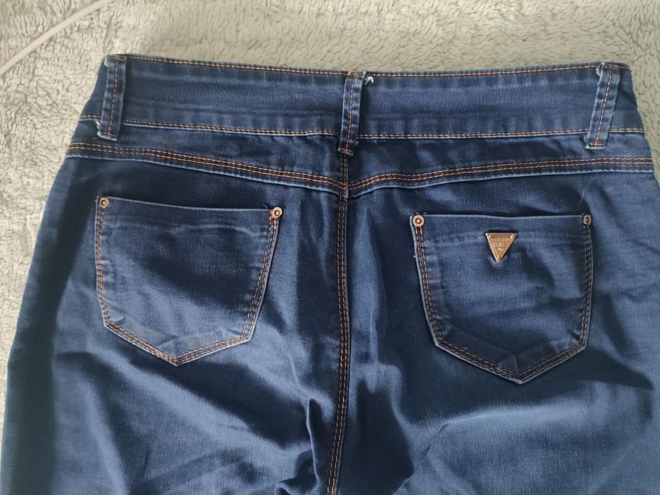 Jeansy damskie 40