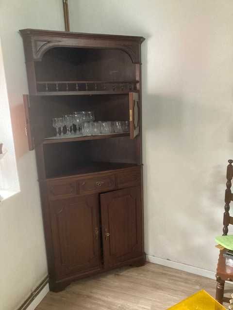 Movel de Canto em madeira