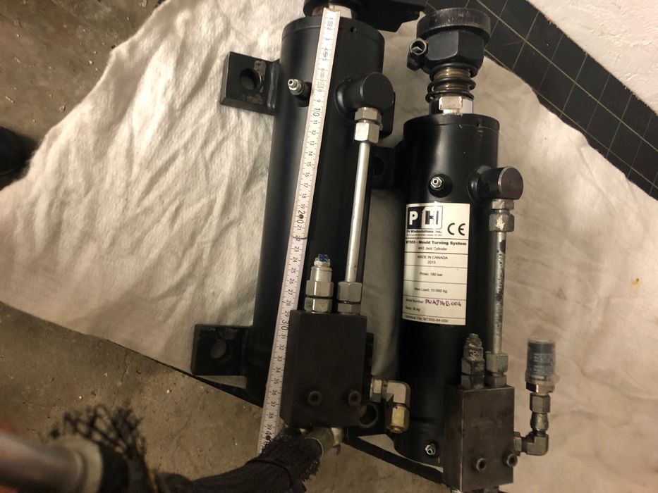 Siłownik ,cylinder hydrauliczny M-42 Jack cylinder 10 ton
