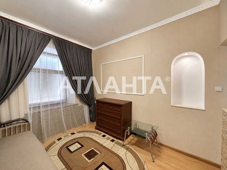 2 кімнатна квартира біля Горсаду