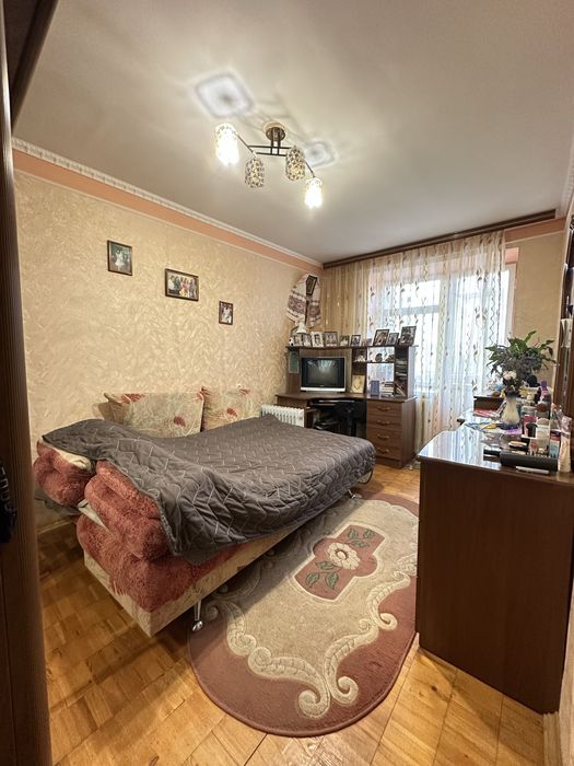 Продаж 2 кім кВ в Озерному