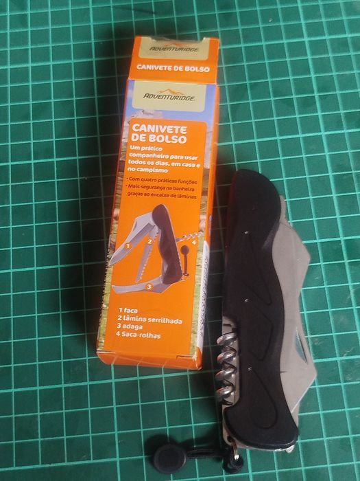 Ferramenta multifunções estilo suíço