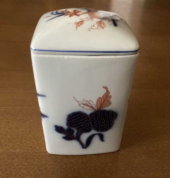 Caixa Oriental Vista Alegre decoração Imari