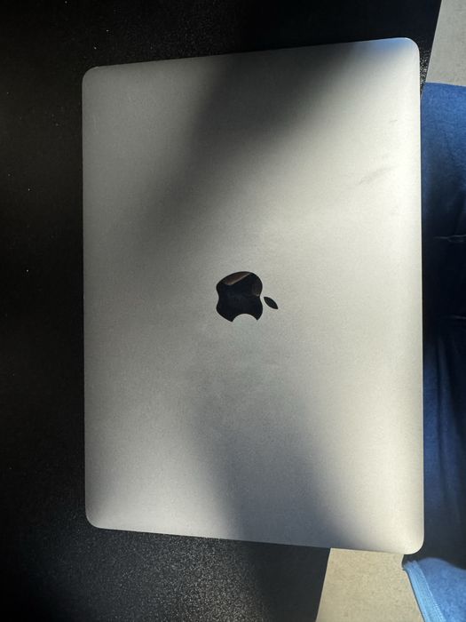 Macbook pro M1 /16GB/512HD