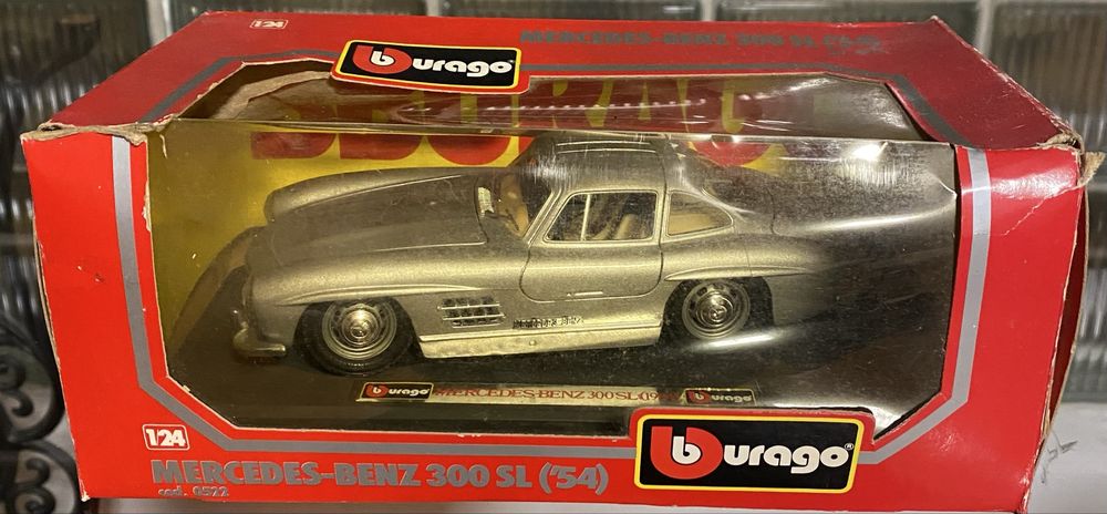 Carros miniatura Burago e Majorette 1/24