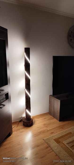 Lampa stojąca LED