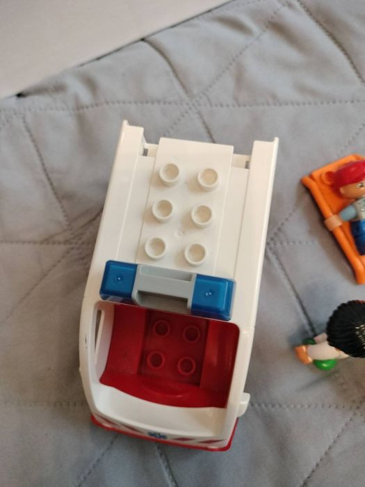 Klocki LEGO Duplo karetka
