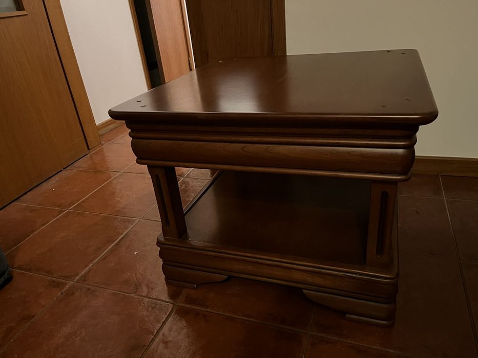 Mesa pequena para sala