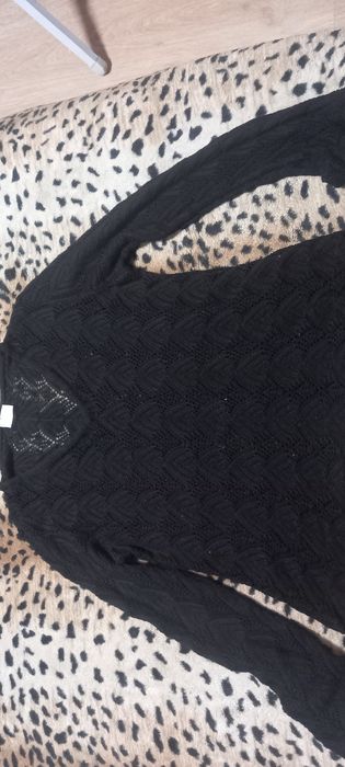 Продам женские худдм, кофты в хорошем состоянии