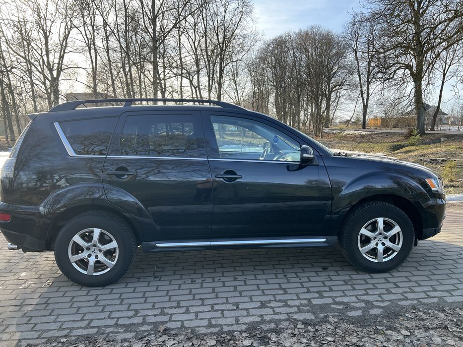 •Mitsubishi Outlander• 2011rok• 2.2 di-d• 1 wlaściciel• z Niemiec•
