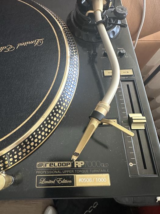 Par Gira-discos Reloop RP 7000 Gld Gold Edição Limitada