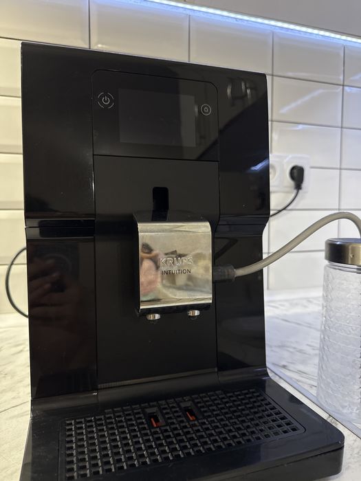 Каво Машина Krups intuition