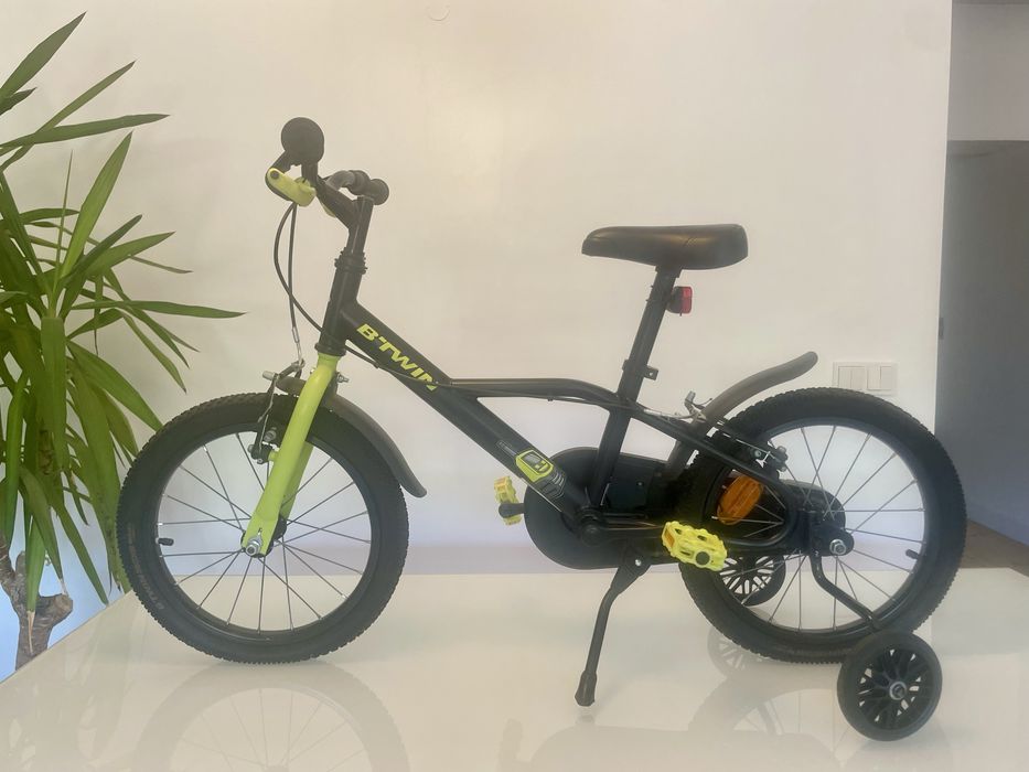 Bicleta B Twin Dark Hero 500 4-6 anos