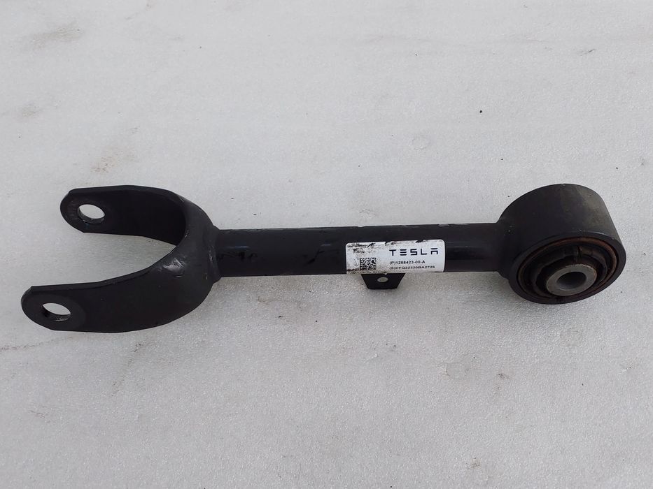 Braço de suspensão trás direito TESLA Model Y (5YJY)