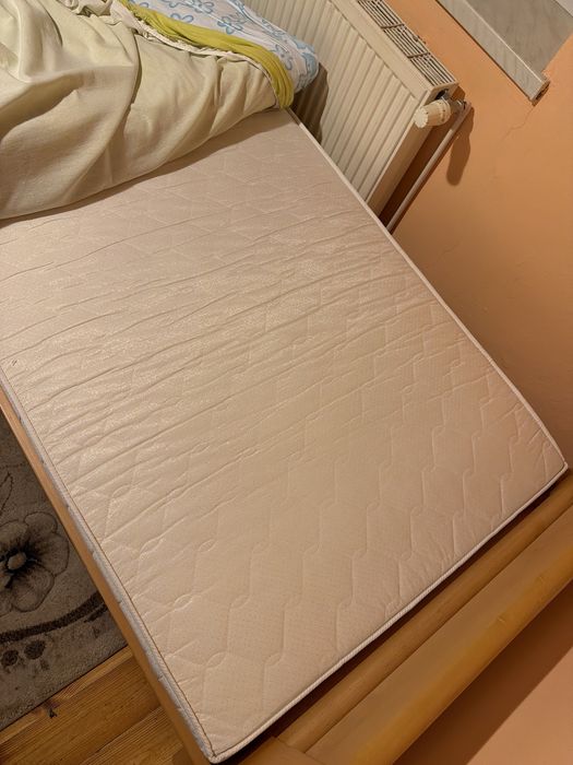 Łóżko 97 x 202 z materacem 90 x 200 x 16