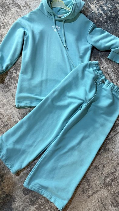 Спортивний повсякденний костюмчик