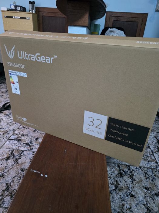 Monitor Curvo Gaming LG UltraGear 32GS60QC-B (32" - Quad HD - 180 Hz